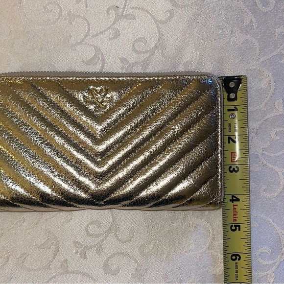 Victoria’s Secret Gold Metallic Accordion Wallet NWT - Picture 8 of 12